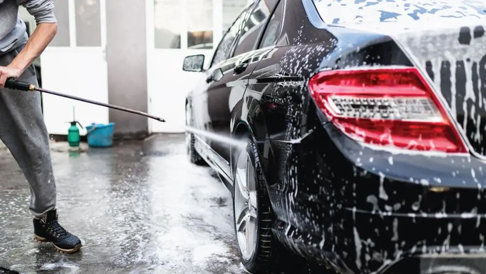 Revitalize Your Car with RAS's Super Wash Services in Dubai